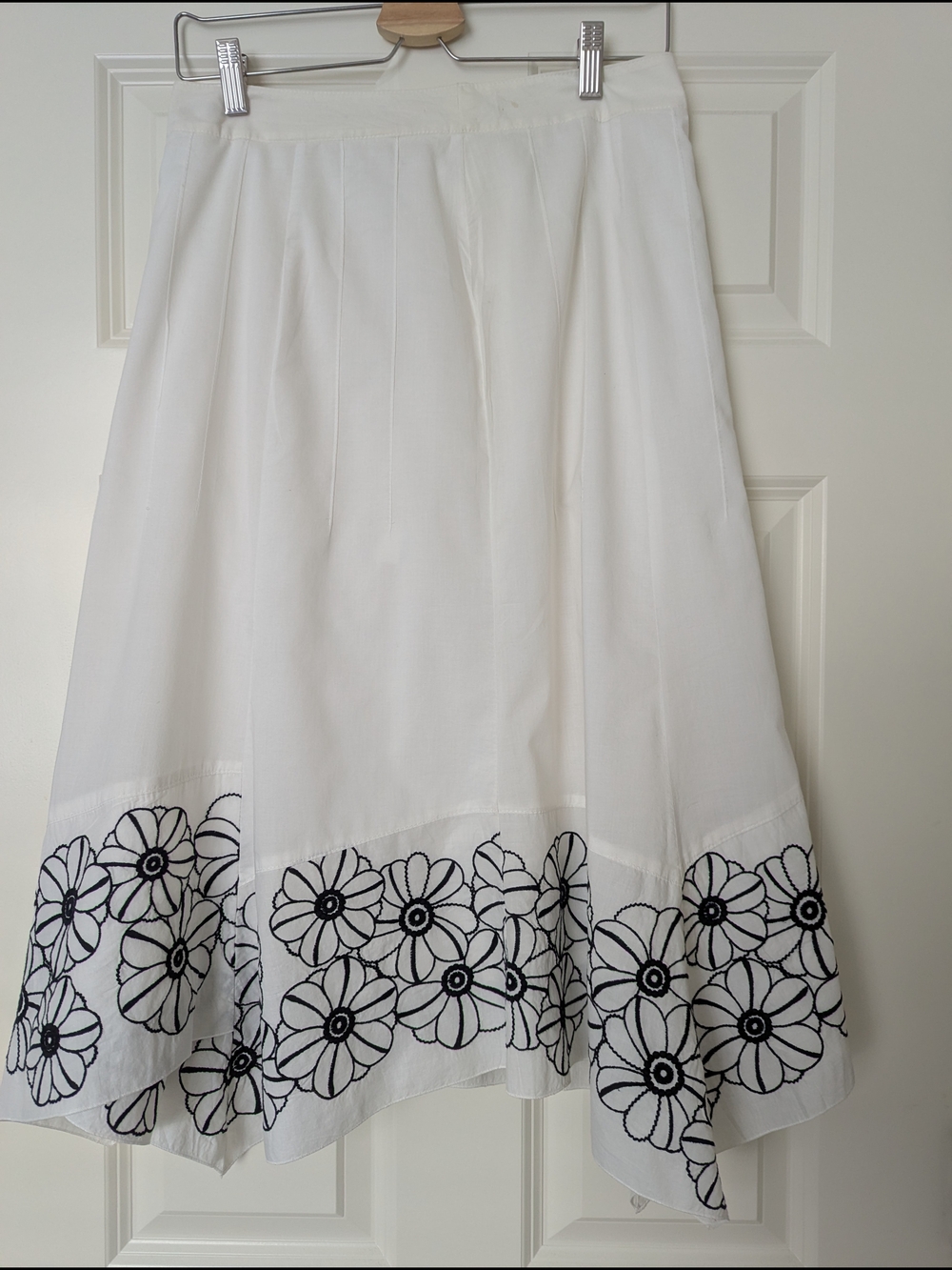White Floral Embroidered Midi Skirt